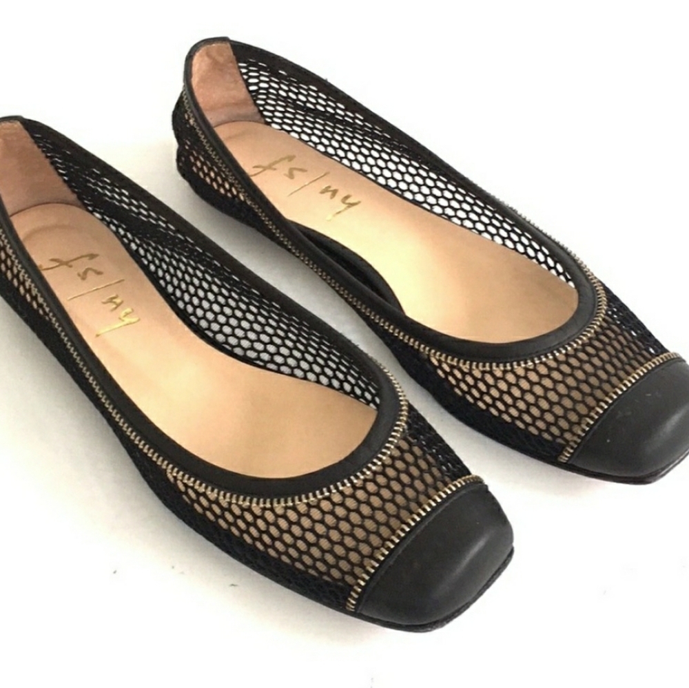 NEW w/o tags FS NY Mesh Flats black w/ gold trim